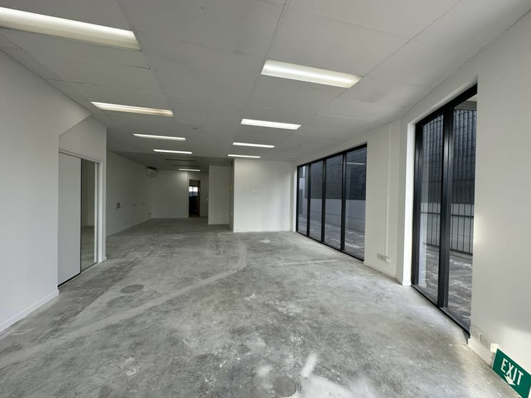 Click to view all images Grd Floor/63 Old Cleveland Road Stones Corner QLD 4120 - Image 3