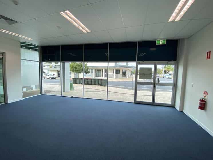 Click to view all images 69-73 Main Street Pialba QLD 4655 - Image 3