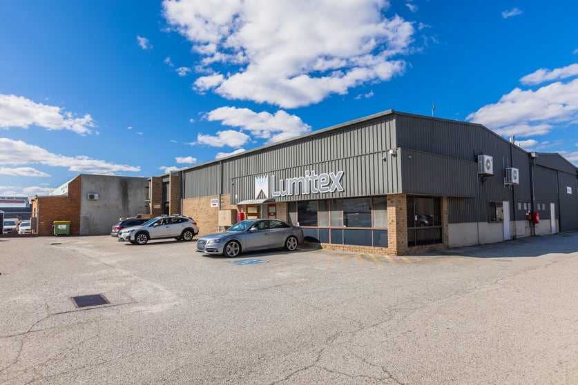 Click to view all images 1/4 Elmsfield Road Midvale WA 6056 - Image 2