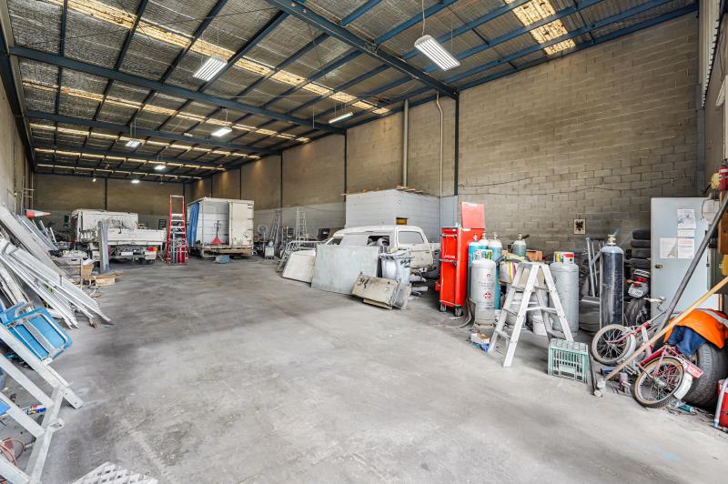 Click to view all images 2/18-20 Rhur Street Dandenong South VIC 3175 - Image 2