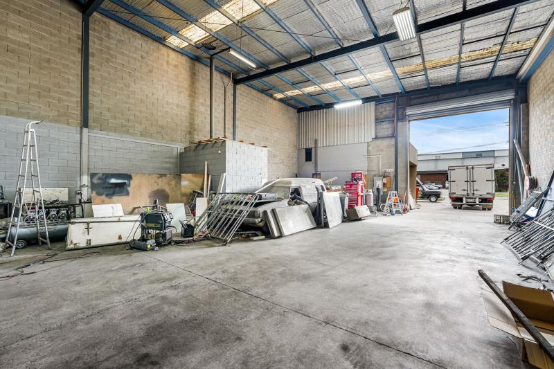 Click to view all images 2/18-20 Rhur Street Dandenong South VIC 3175 - Image 3