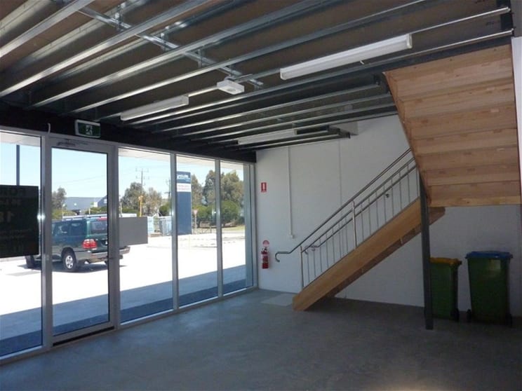 Click to view all images 35 Cabot Drive Altona North VIC 3025 - Image 3
