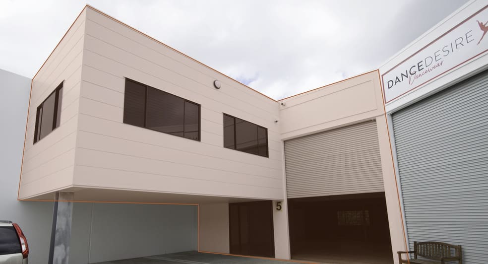Click to view all images Ashmore QLD 4214 - Image 1