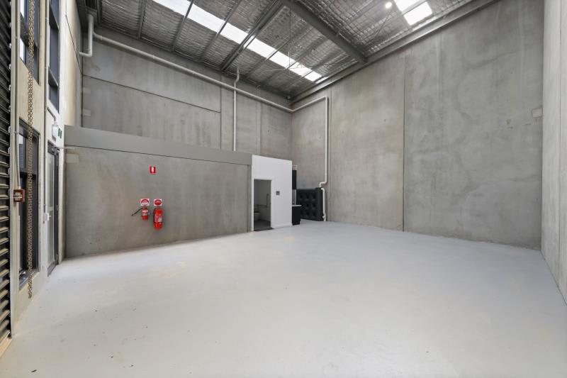 Click to view all images 21/8-14 Albert Street Preston VIC 3072 - Image 2