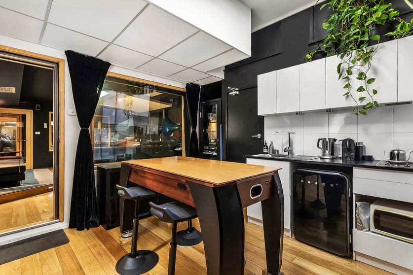 Click to view all images Mont Albert North VIC 3129 - Image 3