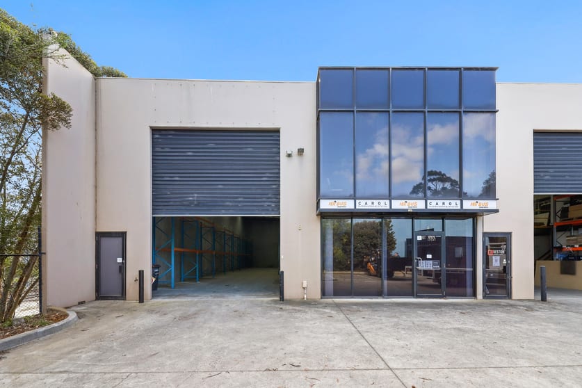 Click to view all images Unit 9/2 Railway Avenue Oakleigh VIC 3166 - Image 1