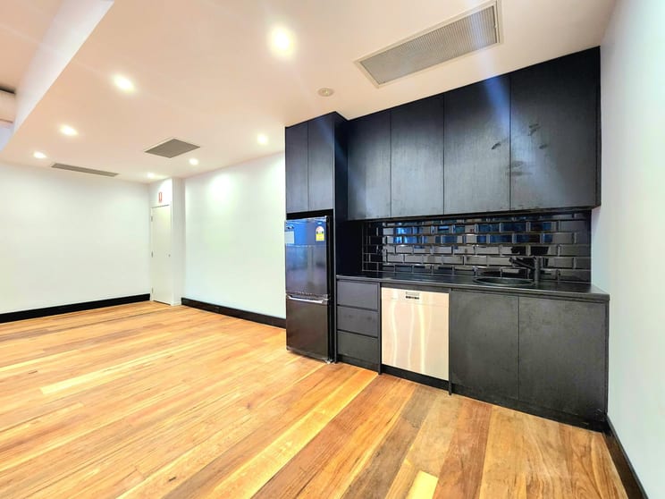 Click to view all images 210-212 Crown Street Darlinghurst NSW 2010 - Image 3