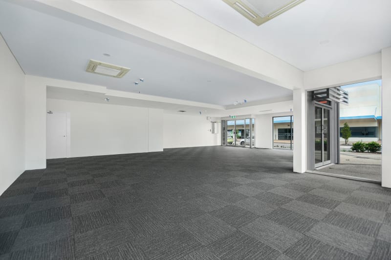 Click to view all images Lease J/237-239 Riverside Boulevard Douglas QLD 4814 - Image 3