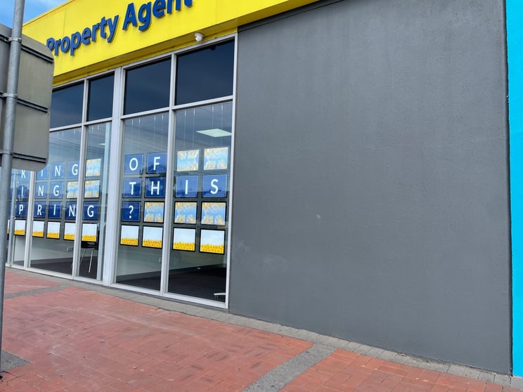 Click to view all images 1b/1 Werribee Street Werribee VIC 3030 - Image 2
