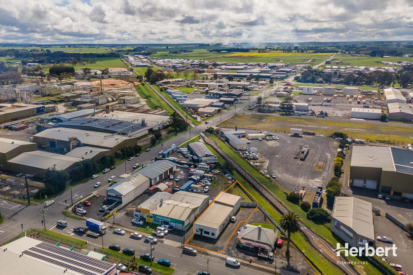 Click to view all images 1/326 COMMERCIAL STREET WEST Mount Gambier SA 5290 - Image 1
