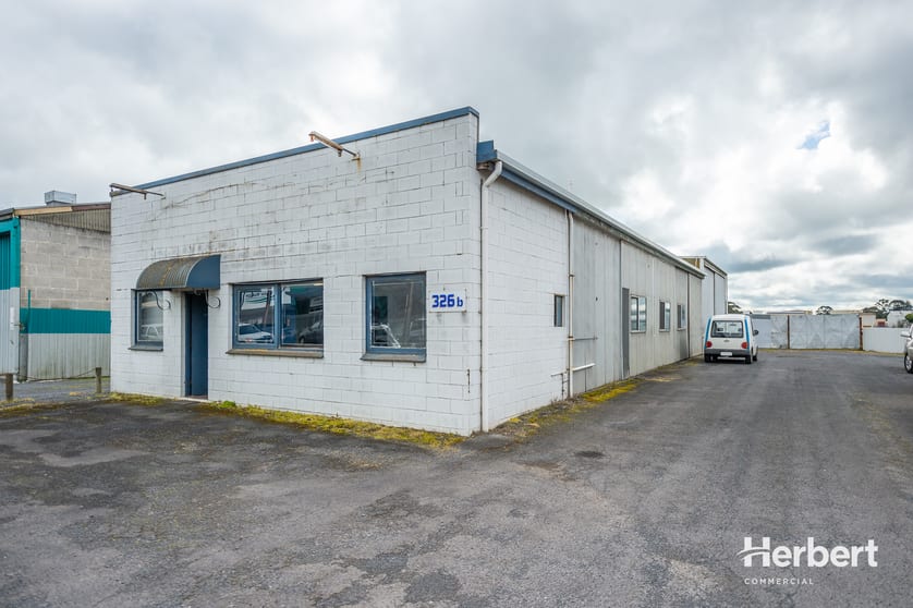 Click to view all images 1/326 COMMERCIAL STREET WEST Mount Gambier SA 5290 - Image 2