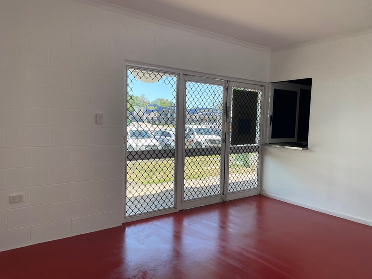 Click to view all images Shop 1/65 Anderson Street Manunda QLD 4870 - Image 3