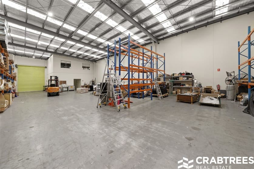 Click to view all images 16 Endeavour Way Braeside VIC 3195 - Image 2