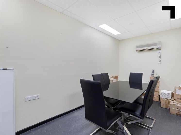 Click to view all images 30 & 32 Metropolitan Avenue Nunawading VIC 3131 - Image 3