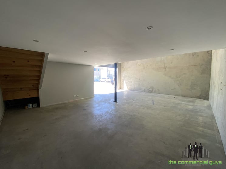 Click to view all images 5/6 Oxley St North Lakes QLD 4509 - Image 3