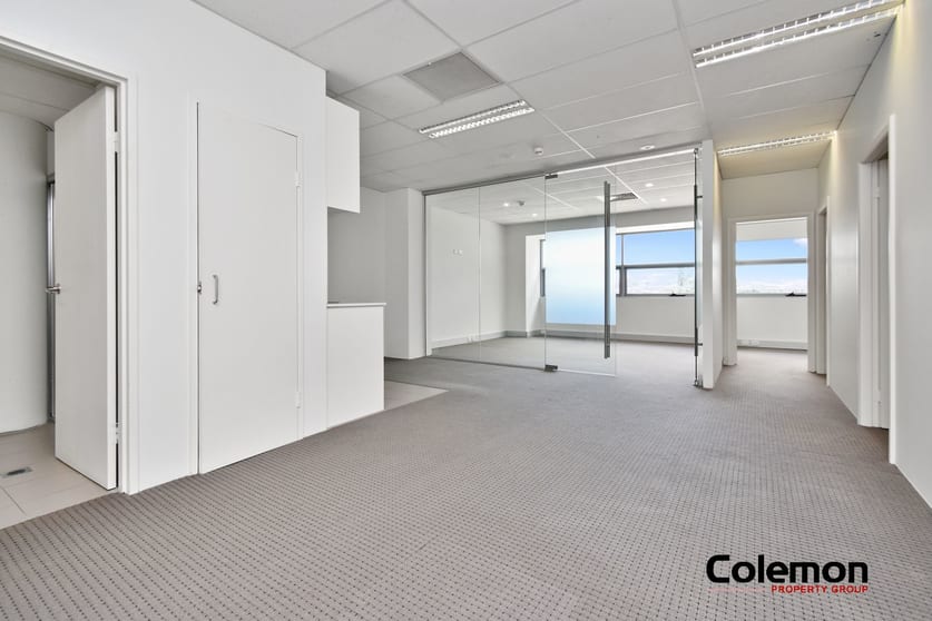 Click to view all images 1.08/1 Cooks Ave Canterbury NSW 2193 - Image 1