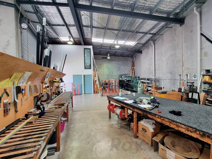 12/229 Junction Road Cannon Hill QLD 4170 - Image 2