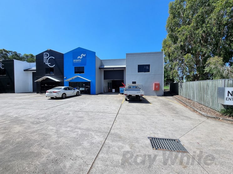 12/229 Junction Road Cannon Hill QLD 4170 - Image 1