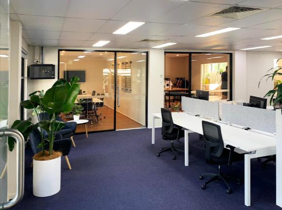Click to view all images 32B Hope Street South Brisbane QLD 4101 - Image 2
