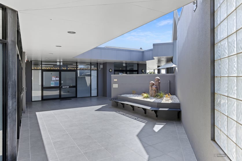 Click to view all images 2/131a Herries Street Toowoomba City QLD 4350 - Image 2