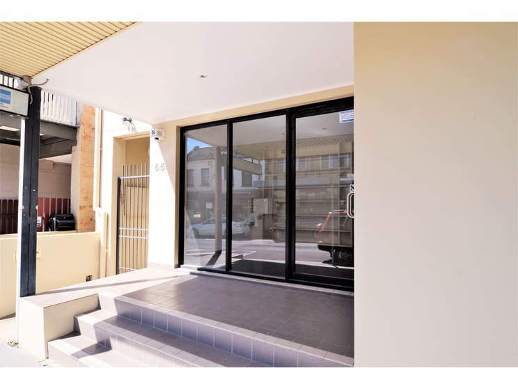 Click to view all images 66 Darling Street Balmain East NSW 2041 - Image 3