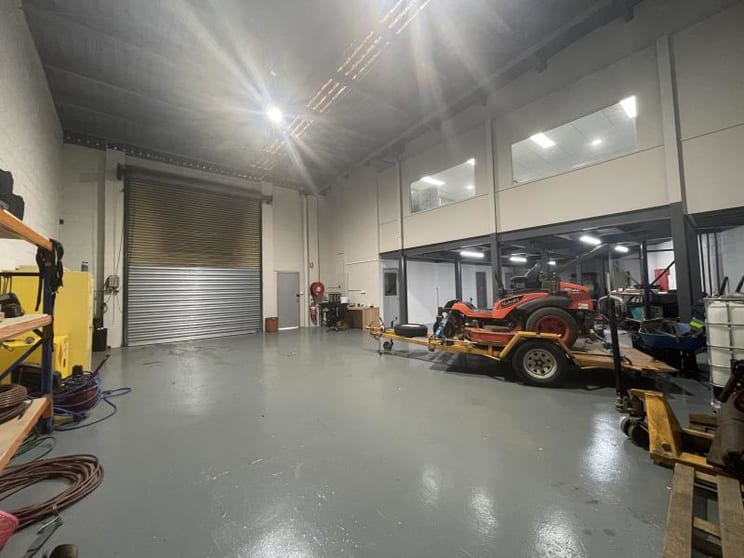 Click to view all images Seven Hills NSW 2147 - Image 3
