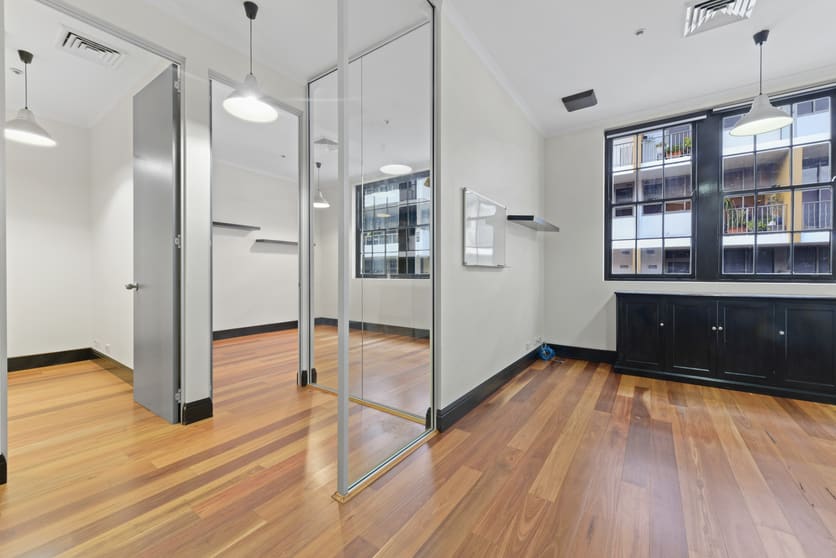 Click to view all images 10/849 South Dowling Street Waterloo NSW 2017 - Image 2