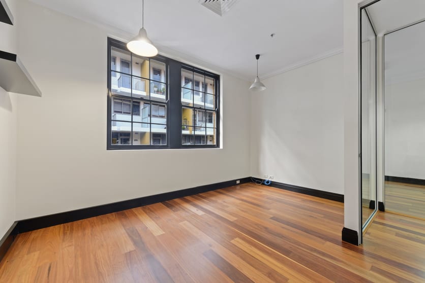 Click to view all images 10/849 South Dowling Street Waterloo NSW 2017 - Image 3