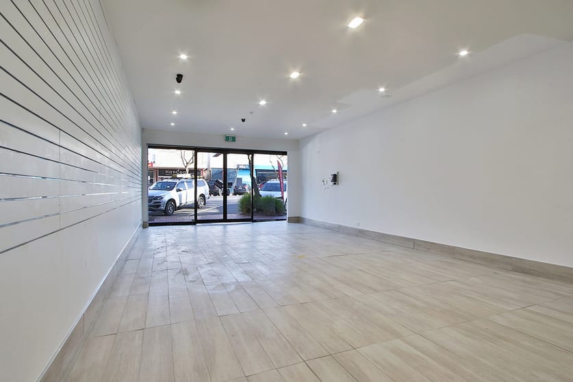 Click to view all images 116 Main Street Croydon VIC 3136 - Image 3