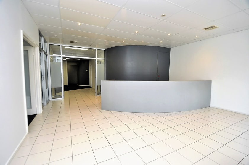 Click to view all images 53 Myers Street Bendigo VIC 3550 - Image 2