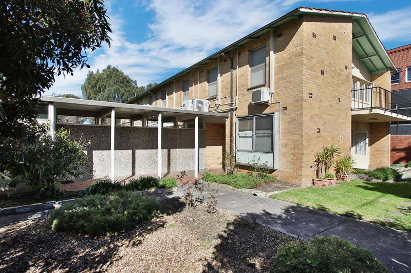 Click to view all images 8-10 Mansfield Street Thornbury VIC 3071 - Image 3