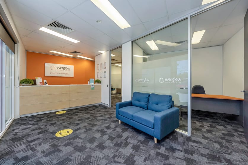 Click to view all images Suite 3/24-28 Ross River Road Mundingburra QLD 4812 - Image 3