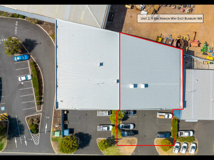 Click to view all images Unit 2/9 Mackinnon Way East Bunbury WA 6230 - Image 1