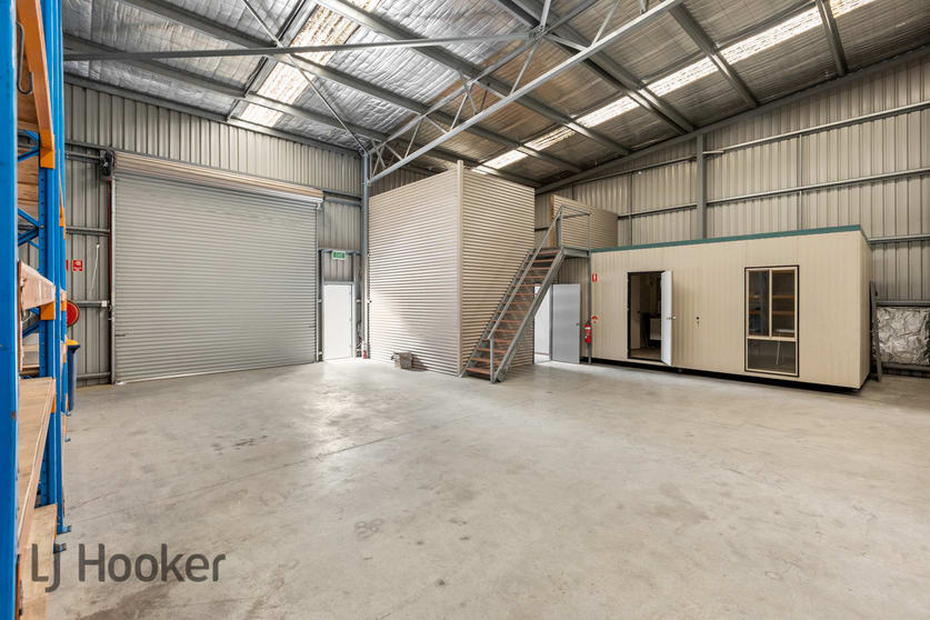 Click to view all images 32-34 Stock Road Cavan SA 5094 - Image 1