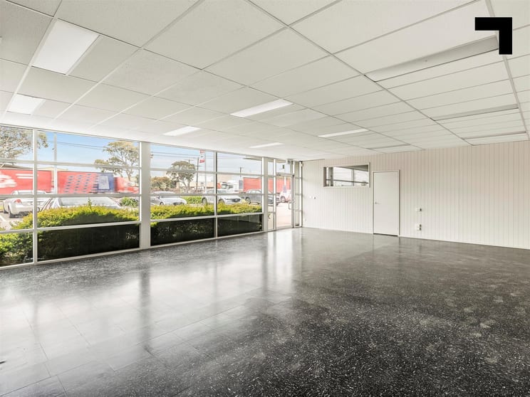 Click to view all images 2/32 Westside Drive Laverton North VIC 3026 - Image 2