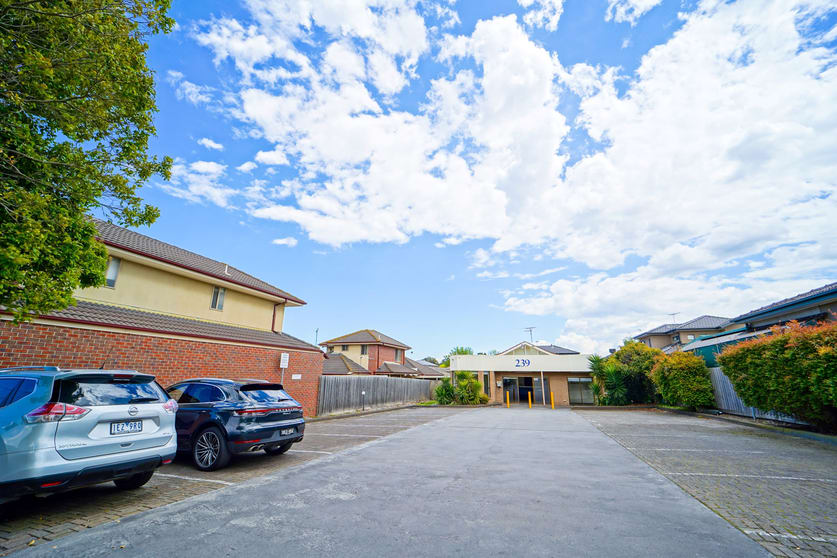 Click to view all images 239 Clayton Road Clayton VIC 3168 - Image 3