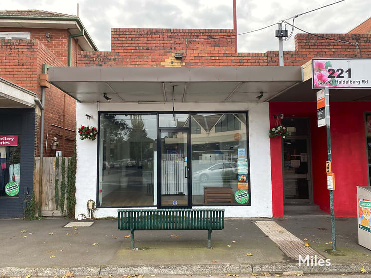 Click to view all images 219 Lower Heidelberg Road Ivanhoe East VIC 3079 - Image 1