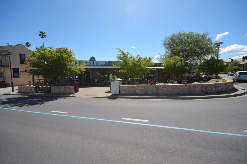 Click to view all images Shop 3, 2 Cadell Street Goolwa SA 5214 - Image 1