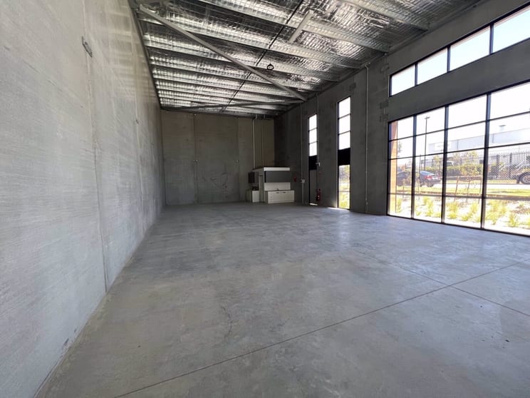 Click to view all images Unit 1, 61 Elwell Close Beresfield NSW 2322 - Image 3