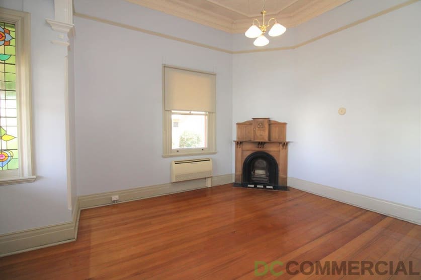 Click to view all images 2/1 Clifford Street Toowoomba City QLD 4350 - Image 1