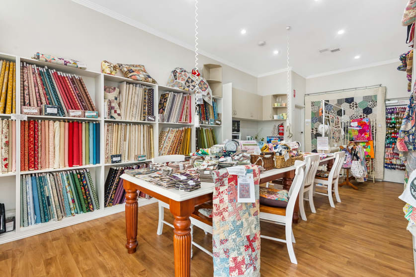 Click to view all images 223 Barnard Street Bendigo VIC 3550 - Image 2