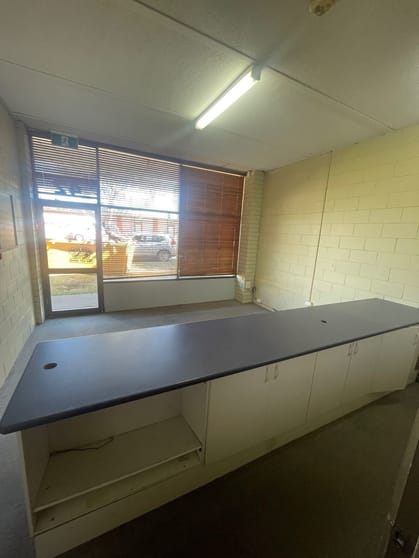 Click to view all images 42 Lemon Avenue Mildura VIC 3500 - Image 3