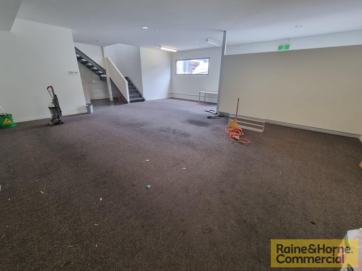Click to view all images 5/29-39 Business Drive Narangba QLD 4504 - Image 1
