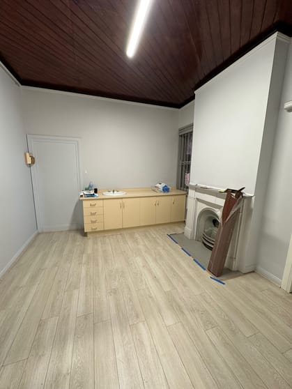 Click to view all images 326 Crown Street Wollongong NSW 2500 - Image 2