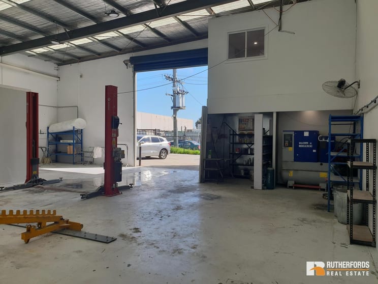 Click to view all images 3/9 Sarah Street Campbellfield VIC 3061 - Image 2