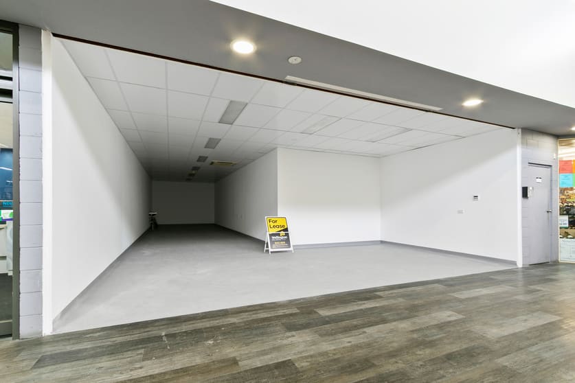 Click to view all images 2B 177-179 York Street Sale VIC 3850 - Image 1