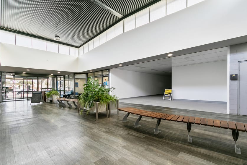 Click to view all images 2B 177-179 York Street Sale VIC 3850 - Image 2