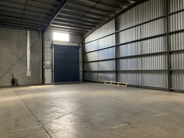 Click to view all images 11B/422 Sutton Street Delacombe VIC 3356 - Image 3