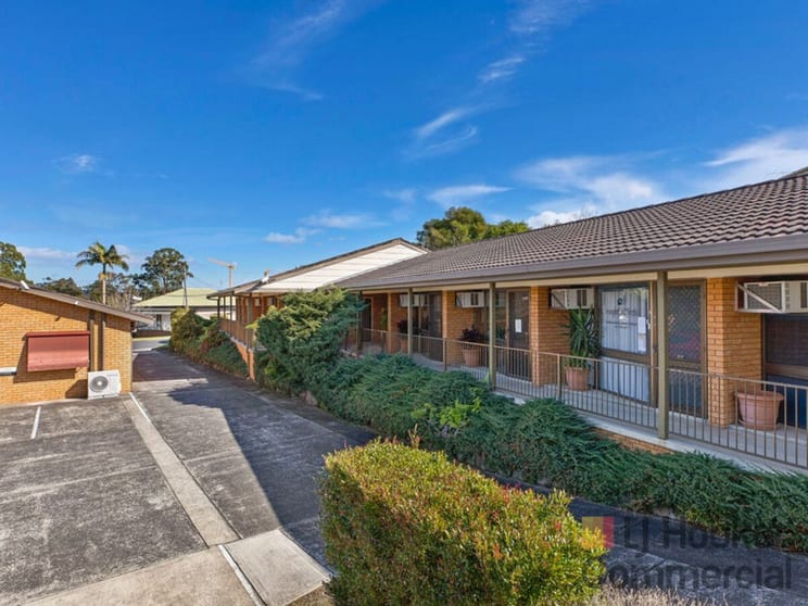 Click to view all images Suite 1/69 Webb Street East Gosford NSW 2250 - Image 2