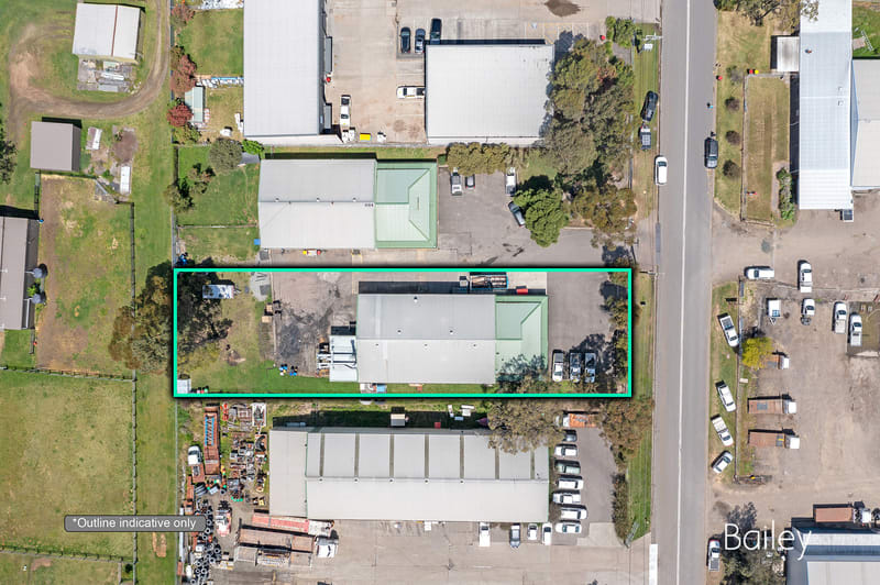 Click to view all images 1/4 Enterprise Crescent Singleton NSW 2330 - Image 3